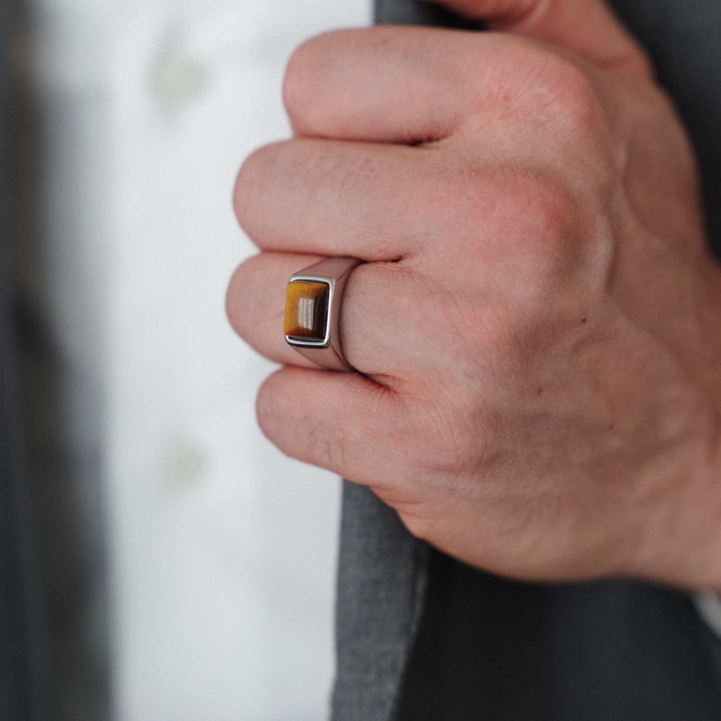 Anillo de Sello Cuadrado de Ojo de Tigre